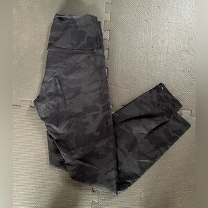 Fleo black camo el toro 25” leggings, M